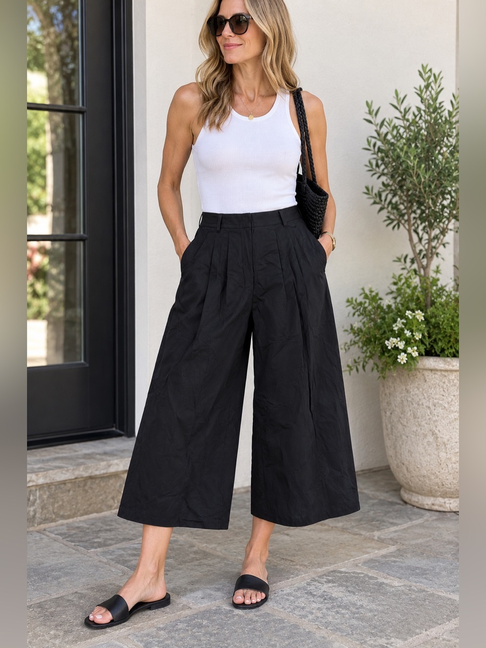 FARM Rio Black Cropped Wide Leg Trousers Pants Culottes Size L